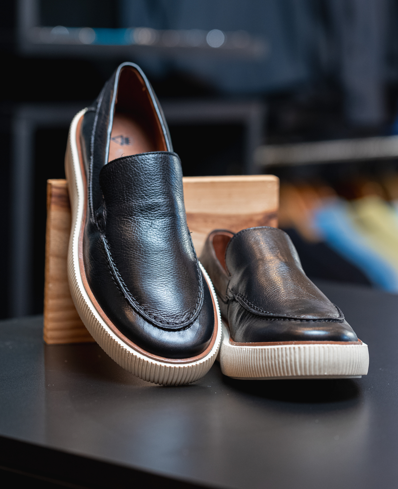 Slip On Cona Black