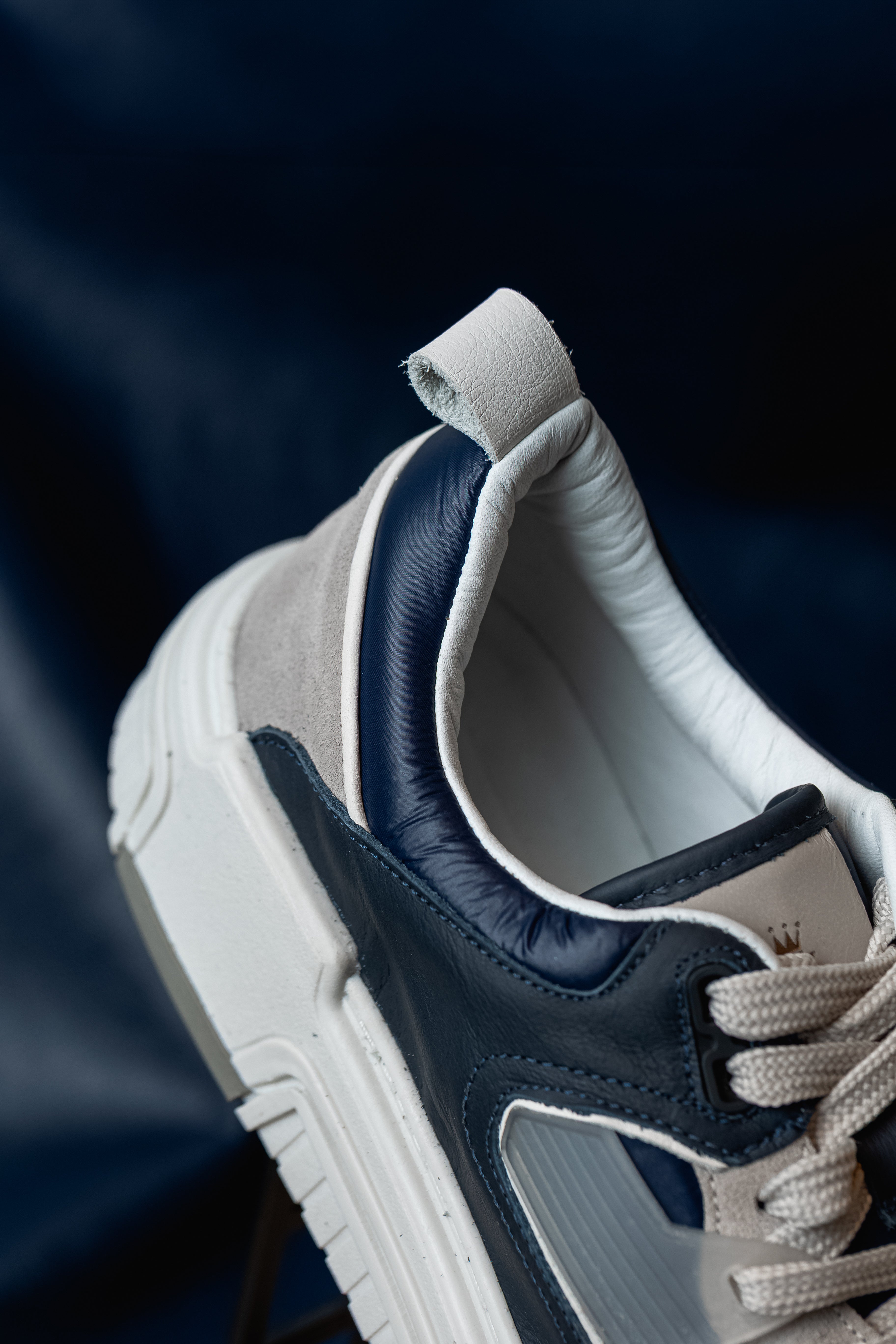Sneakers •LBT•