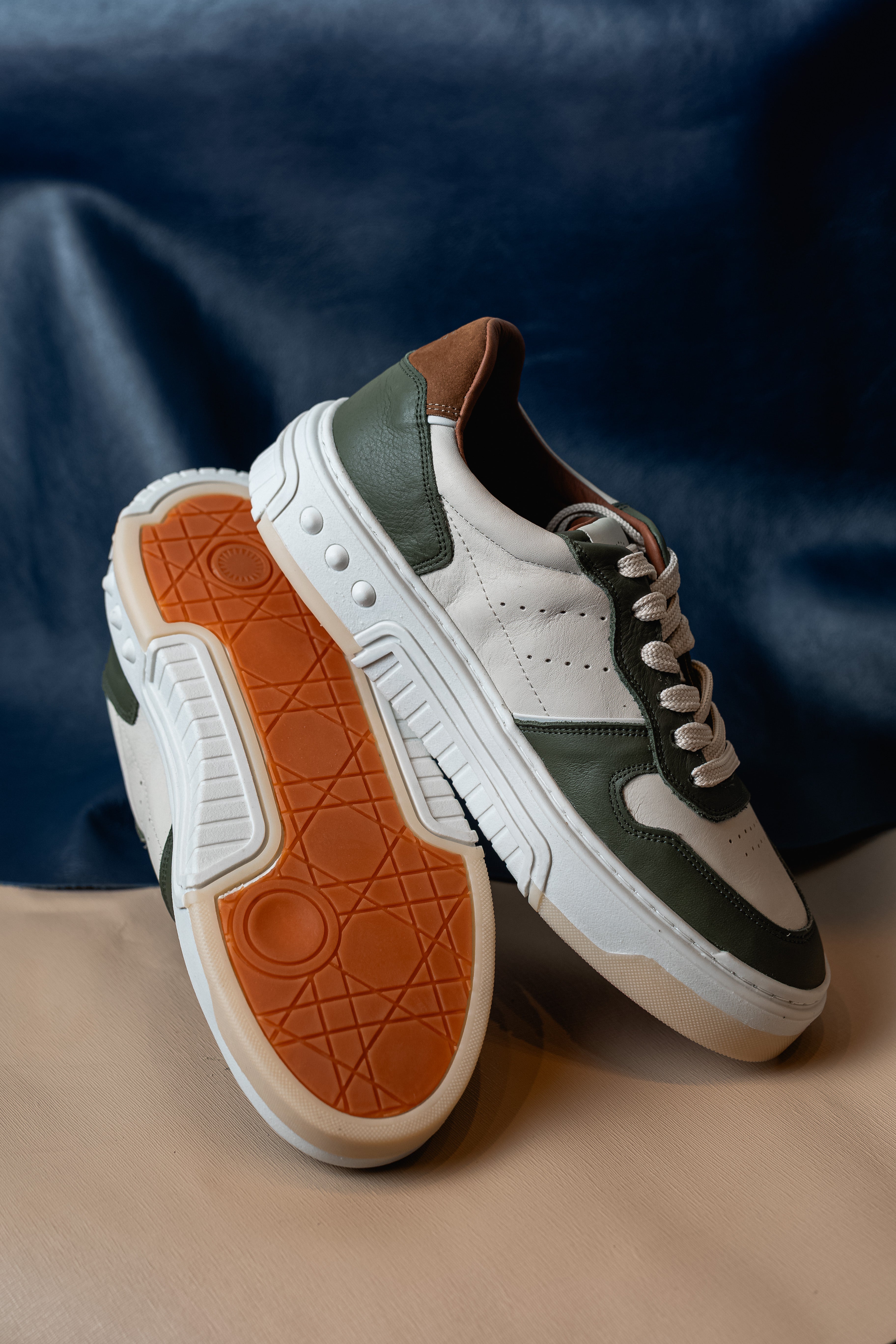 Sneakers •LBT•