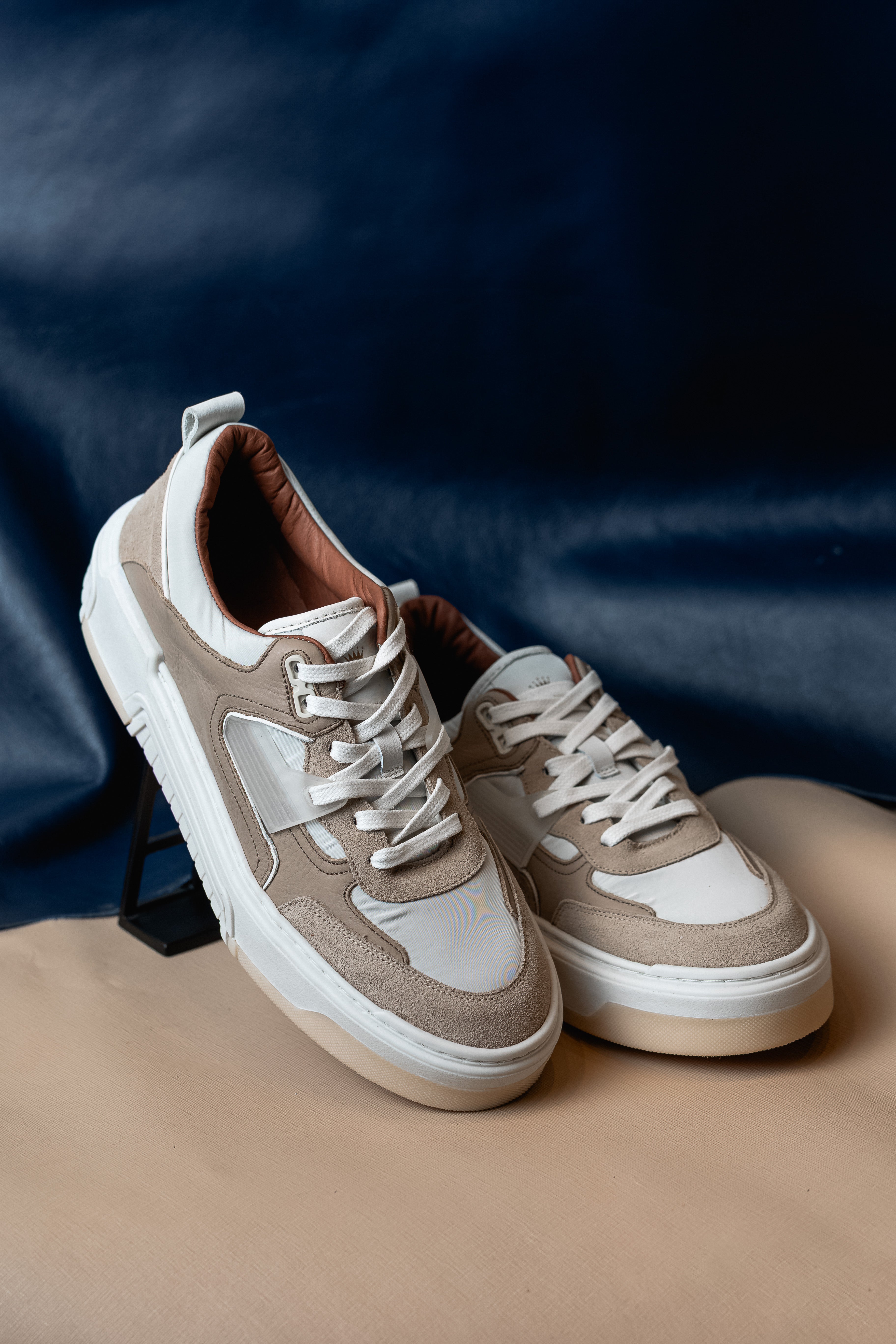 Sneakers •LBT•