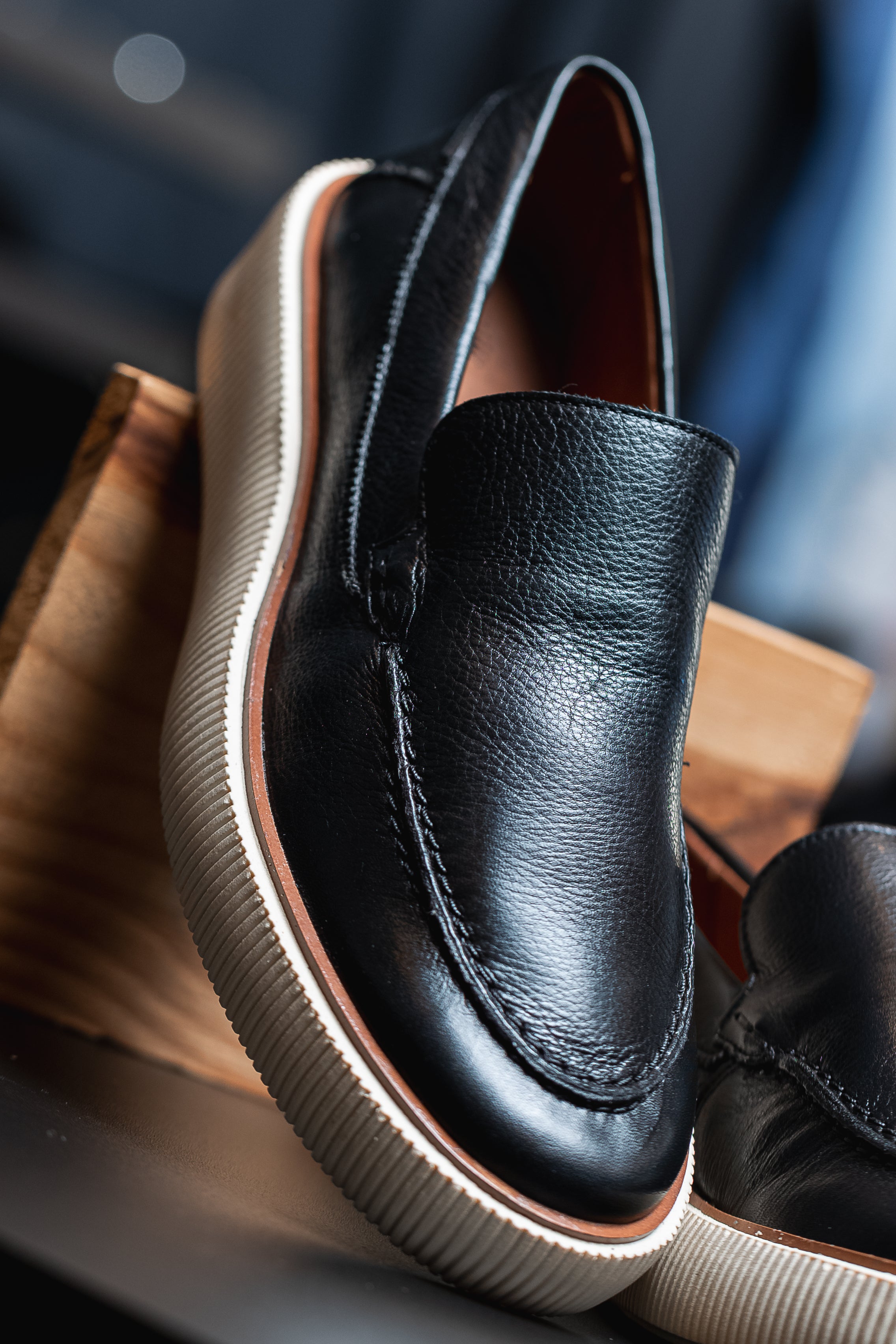 Slip On Cona Black