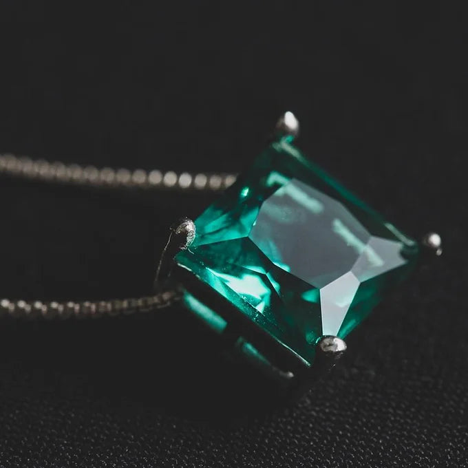 COLAR DIAMOND PRATA
